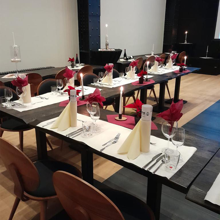 zusammenkunft in essen